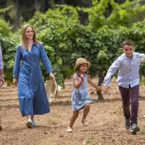 VISITA ENOTURISTICA EN FAMILIA AMB DINAR 