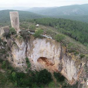 El Castellot i la seva cova