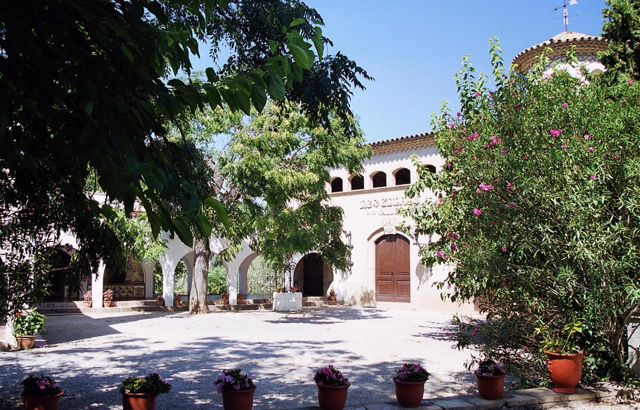 Winery Front Façade from the gardens